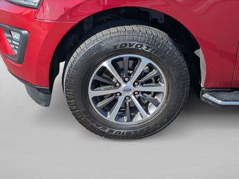 Used 2018 Ford Expedition Max XLT w/ Equipment Group 202A image 23