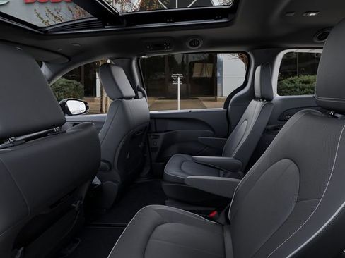 New 2026 Chrysler Pacifica Limited w/ S Appearance Package image 23