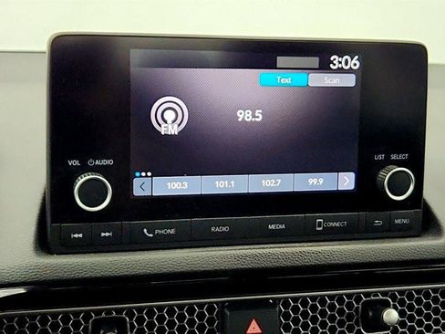 Used 2023 Honda Civic EX image 19