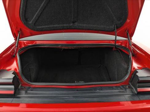 Used 2016 Dodge Challenger R/T image 17