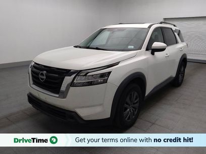 Used 2022 Nissan Pathfinder SV w/ SV Premium Package