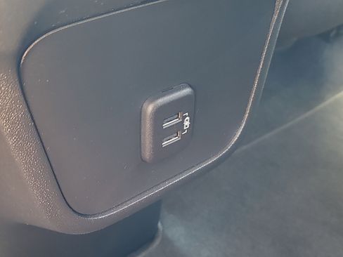 Used 2022 Chevrolet Equinox LT AWD/4WD image 27