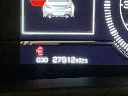 Used 2023 Toyota GR86 Premium image 12