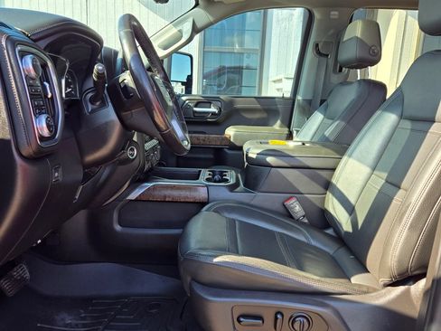 Used 2020 GMC Sierra 2500 Denali w/ Denali Ultimate Package AWD/4WD image 10