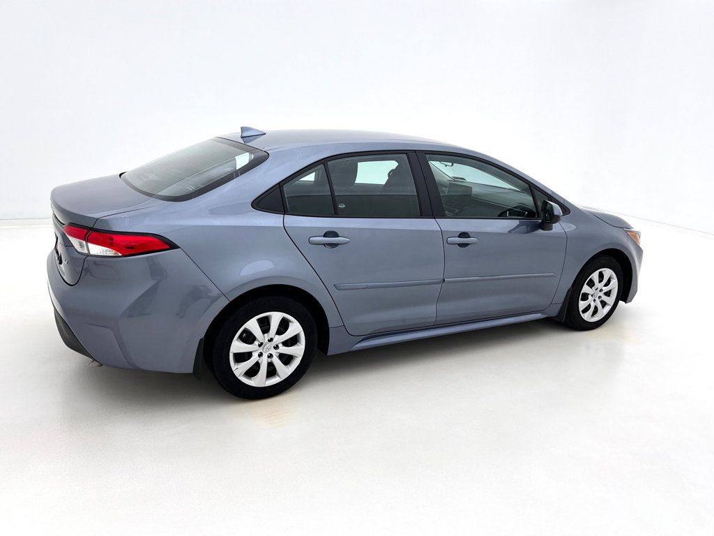 Used 2025 Toyota Corolla LE FWD image 6
