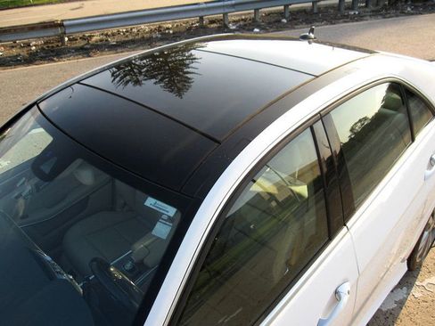 Used 2016 Mercedes-Benz E 350 4MATIC Sedan w/ Premium Package image 15