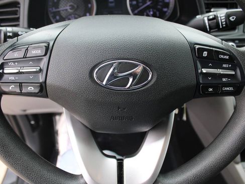 Used 2019 Hyundai Elantra SEL FWD image 14