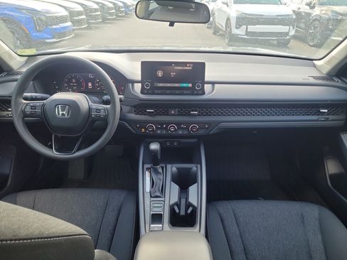 Used 2025 Honda Accord SE image 16