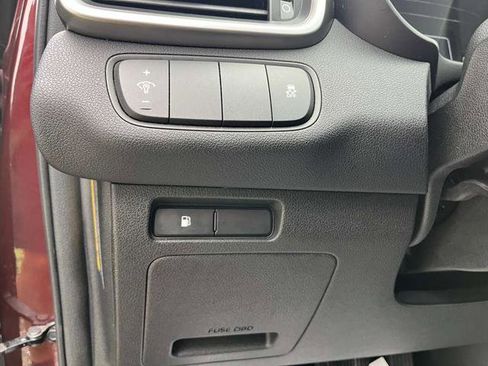 Used 2018 Kia Sorento FWD image 21