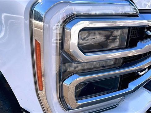 Used 2023 Ford F350 Platinum image 30