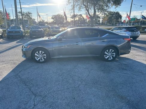 Certified 2025 Nissan Altima 2.5 S image 8