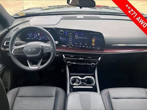 Used 2024 Chevrolet Traverse Z71 w/ LPO, Floor Liner Package AWD/4WD image 7