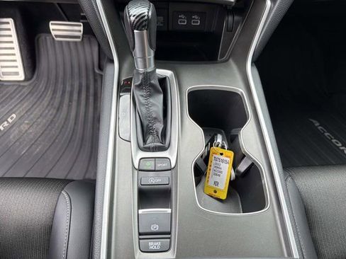Used 2022 Honda Accord Sport image 30