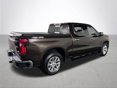 Used 2019 Chevrolet Silverado 1500 LTZ w/ LTZ Convenience Package AWD/4WD image 6
