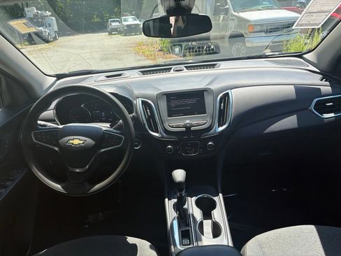 Used 2023 Chevrolet Equinox LT FWD image 11
