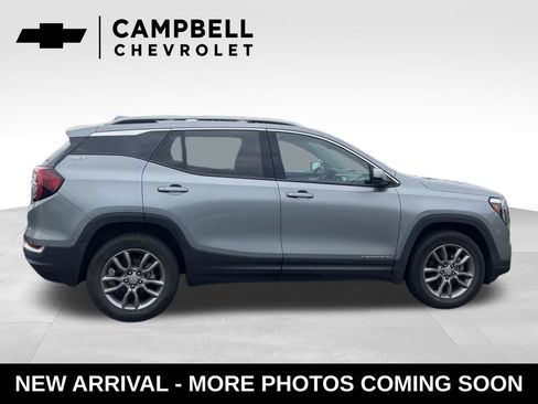 Used 2023 GMC Terrain SLT AWD/4WD image 6