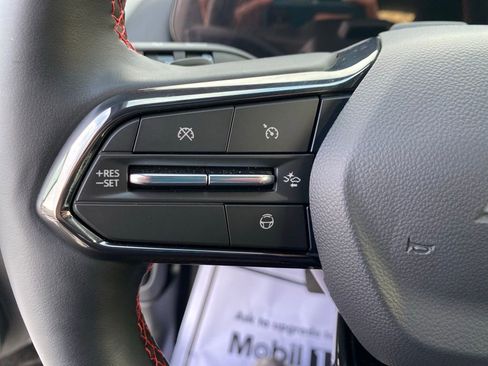 Used 2025 Chevrolet Equinox EV RS image 26