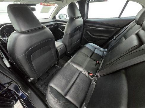 Used 2021 MAZDA MAZDA3 s image 11