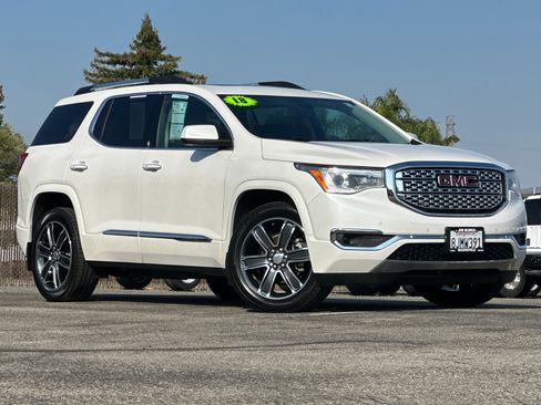 Used 2018 GMC Acadia Denali w/ LPO, Protection Package image 2