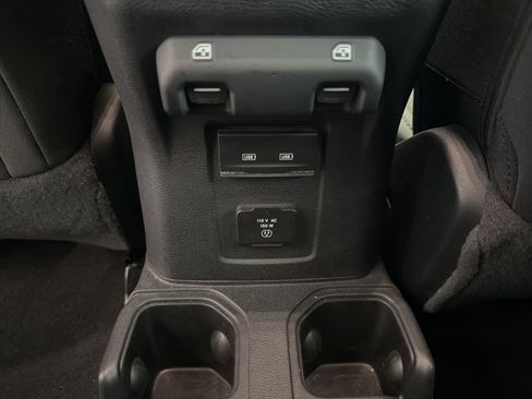 Used 2021 Jeep Wrangler Unlimited Sahara w/ Uconnect 4C Nav & Sound Group AWD/4WD image 15
