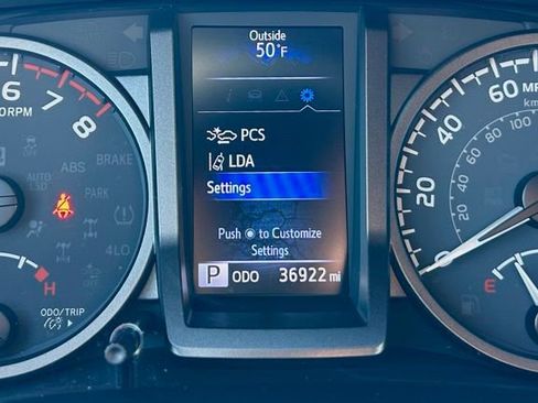 Certified 2022 Toyota Tacoma TRD Sport w/ Black Out Package (TMS) AWD/4WD image 18