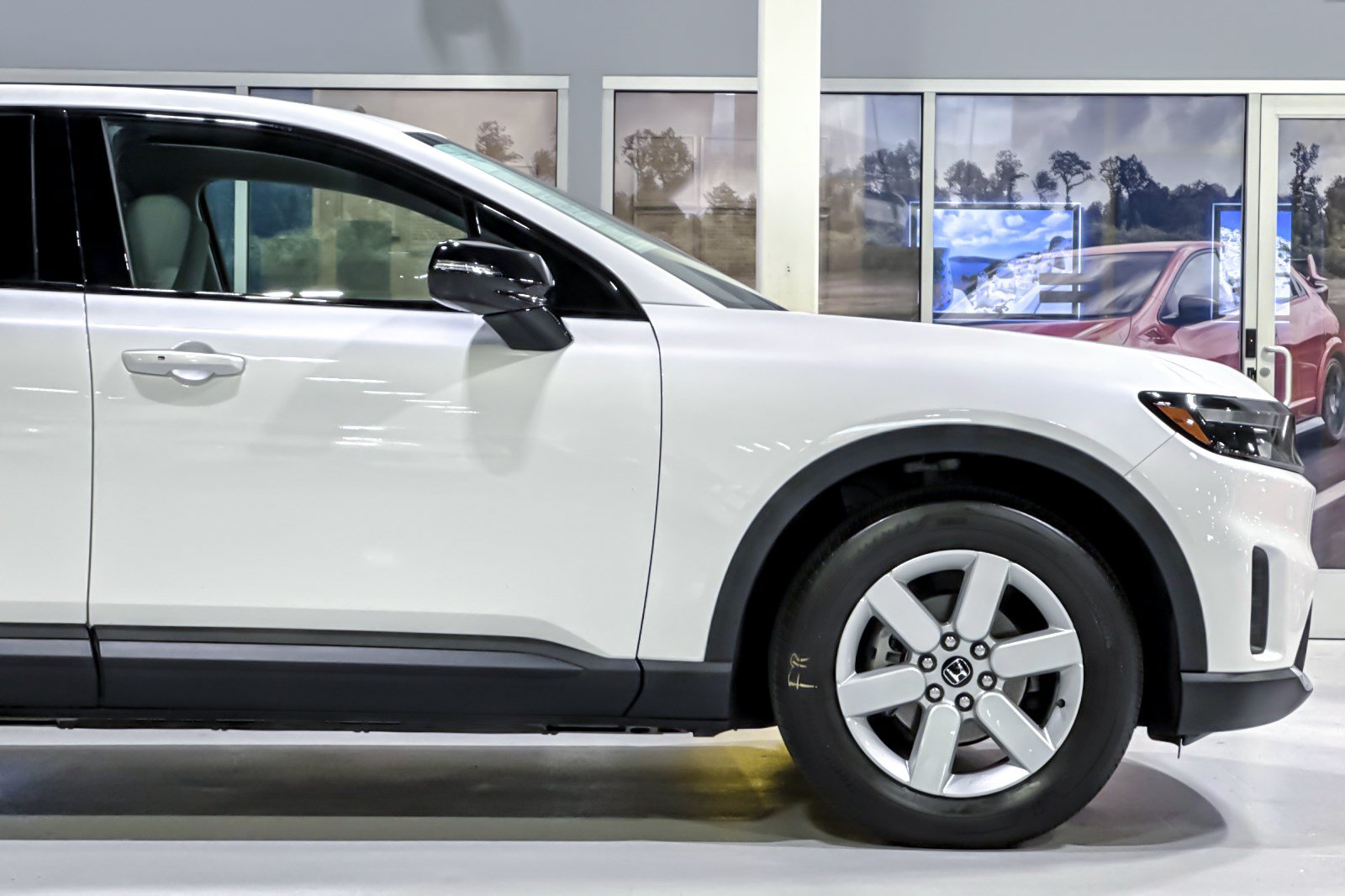 Used 2024 Honda Prologue EX image 34