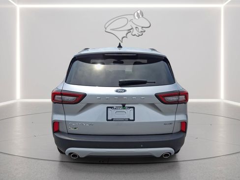 Used 2023 Ford Escape Platinum AWD/4WD image 5