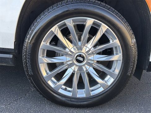 Used 2021 Cadillac Escalade Premium Luxury w/ Driver Assist Tech Package image 12