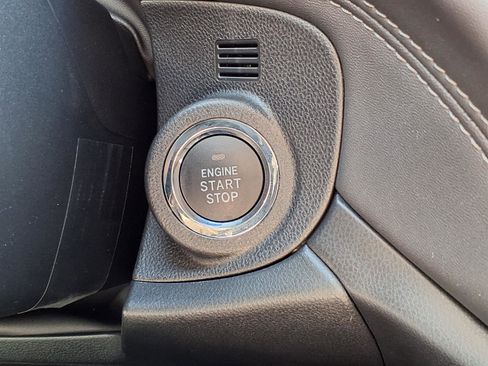 Certified 2025 Subaru Outback Limited image 12