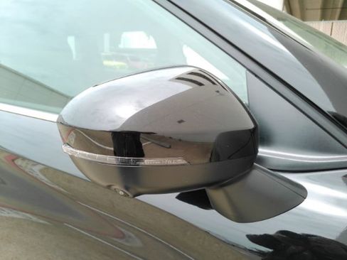 Used 2025 Mitsubishi Outlander SE FWD image 23