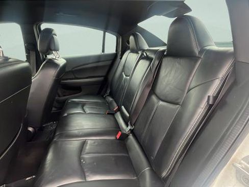 Used 2014 Chrysler 200 Limited image 22