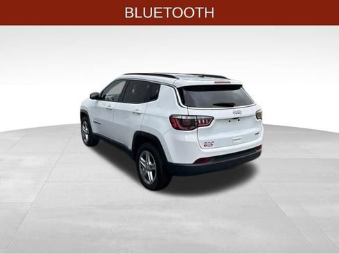 Used 2023 Jeep Compass Latitude w/ Convenience Group AWD/4WD image 5