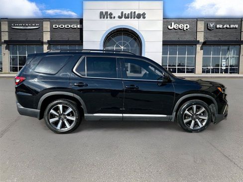 Used 2023 Honda Pilot Elite image 3
