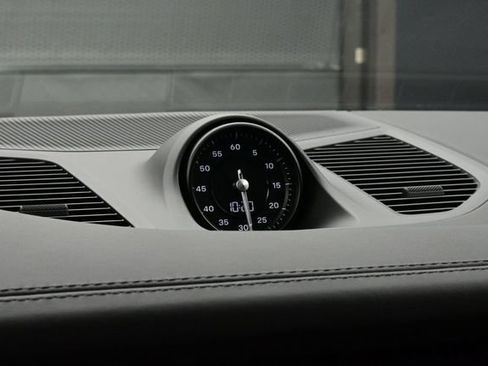 Certified 2025 Porsche Cayenne Coupe AWD/4WD image 12