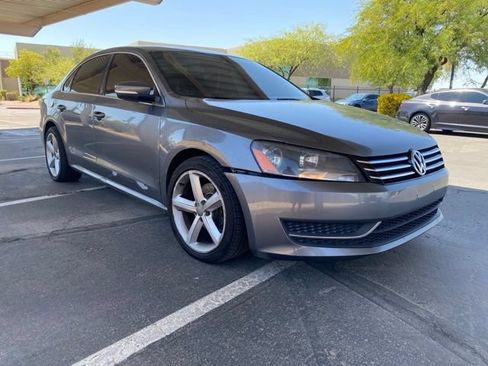 Used 2015 Volkswagen Passat 1.8T Sport FWD image 4