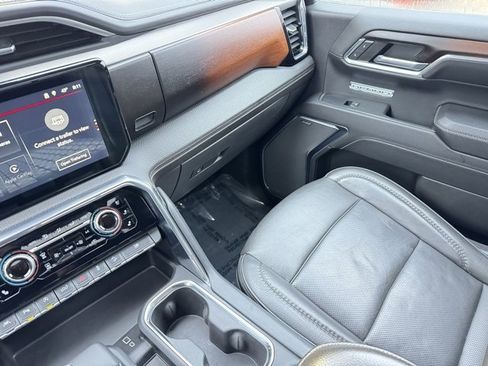 Used 2024 GMC Sierra 1500 Denali w/ Denali Reserve Package image 24