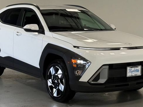 Certified 2024 Hyundai Kona SEL w/ Convenience Package AWD/4WD image 6
