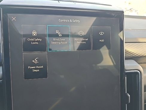 Used 2025 GMC Yukon XL AT4 w/ AT4 Premium Package image 28