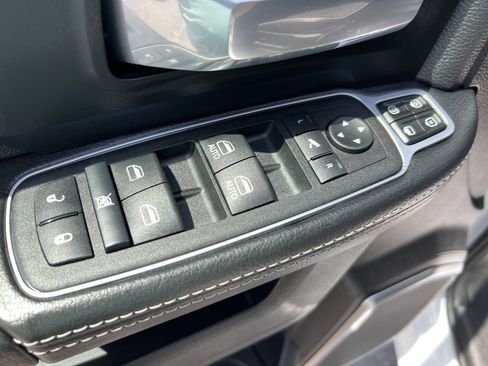 Used 2024 RAM 2500 Laramie w/ Night Edition image 21