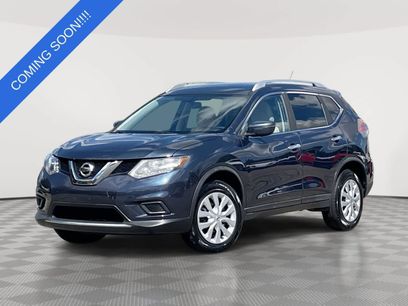 Used 2016 Nissan Rogue S w/ Appearance Package