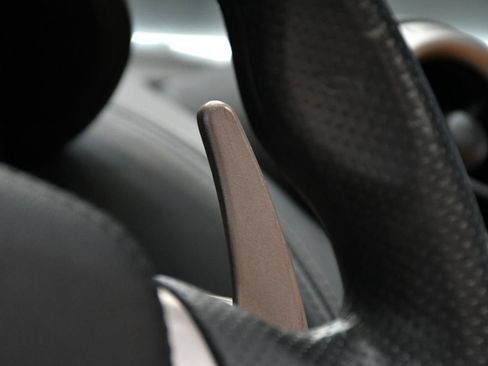 Used 2014 Ferrari California RWD image 30
