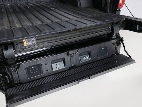 Used 2024 GMC Sierra 1500 Denali Ultimate AWD/4WD image 8