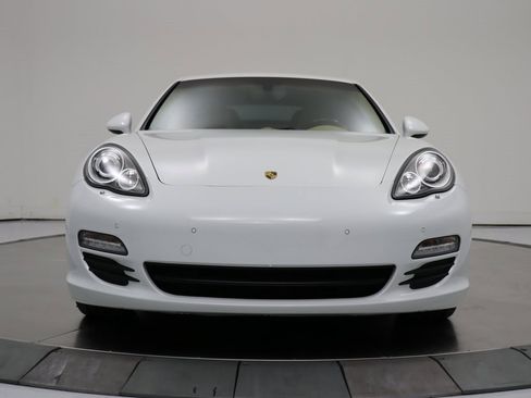 Used 2013 Porsche Panamera S w/ Premium Pkg Plus image 8