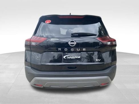 Used 2023 Nissan Rogue SV image 8