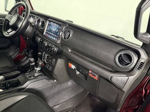 Used 2021 Jeep Gladiator Overland w/ Popular Equipment Package AWD/4WD image 30