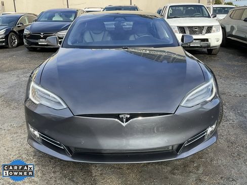 Used 2019 Tesla Model S 100D image 2