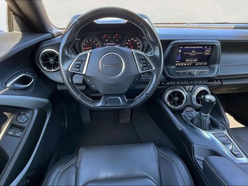 Used 2022 Chevrolet Camaro LT image 10