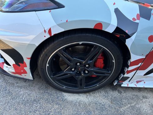 Used 2020 Chevrolet Corvette Stingray Preferred Cpe w/ 2LT Preferred Equipment Group RWD image 5