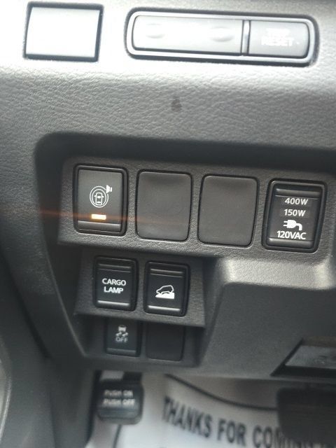 Used 2023 Nissan Frontier SV w/ Technology Package AWD/4WD image 17