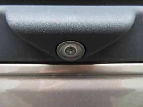 Used 2020 Ford F150 XLT image 34